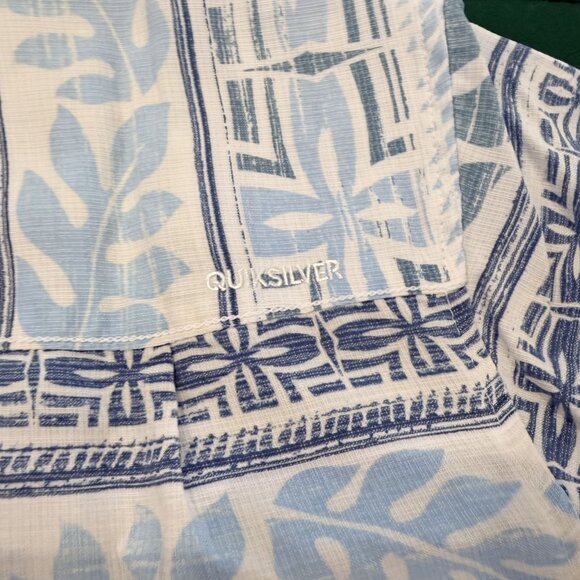 Quiksilver Waterman Mens Large Short Sleeve Button Front Aloha Shirt Hawaiian - Picture 3 of 6